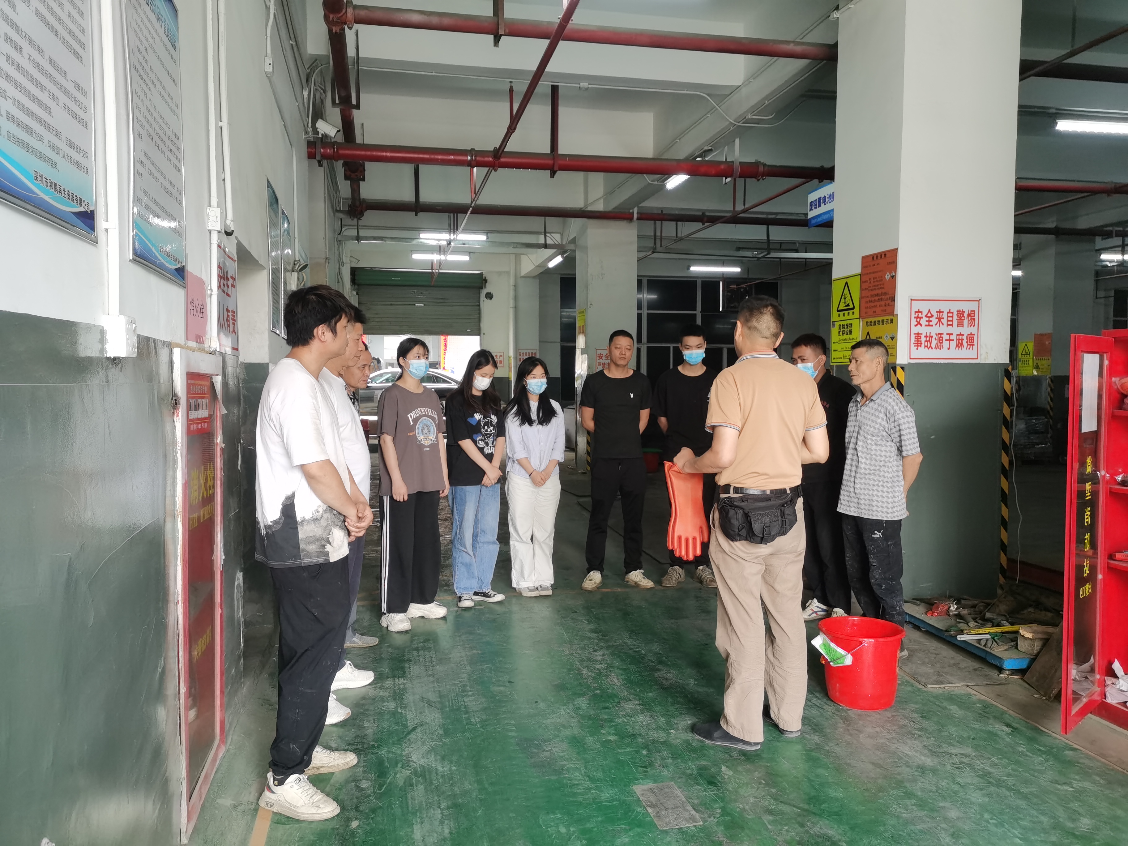 危险废物（废旧电池）突发事故应急预案演练